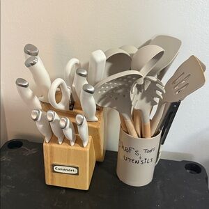 Cuisinart White Knife and Utensil Set with Holder
